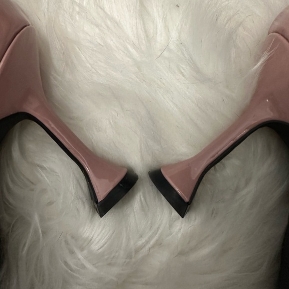 Open edit pink heels. Worn once, great condition. Relaxed fit. - Picture 4 of 6